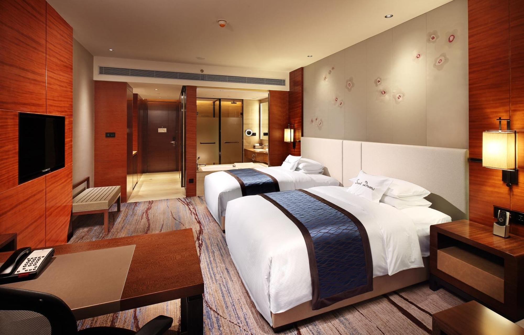 Doubletree By Hilton Hotel Guangzhou-Science City-Free Shuttle Bus To Canton Fair Complex And Dining Offer Eksteriør billede