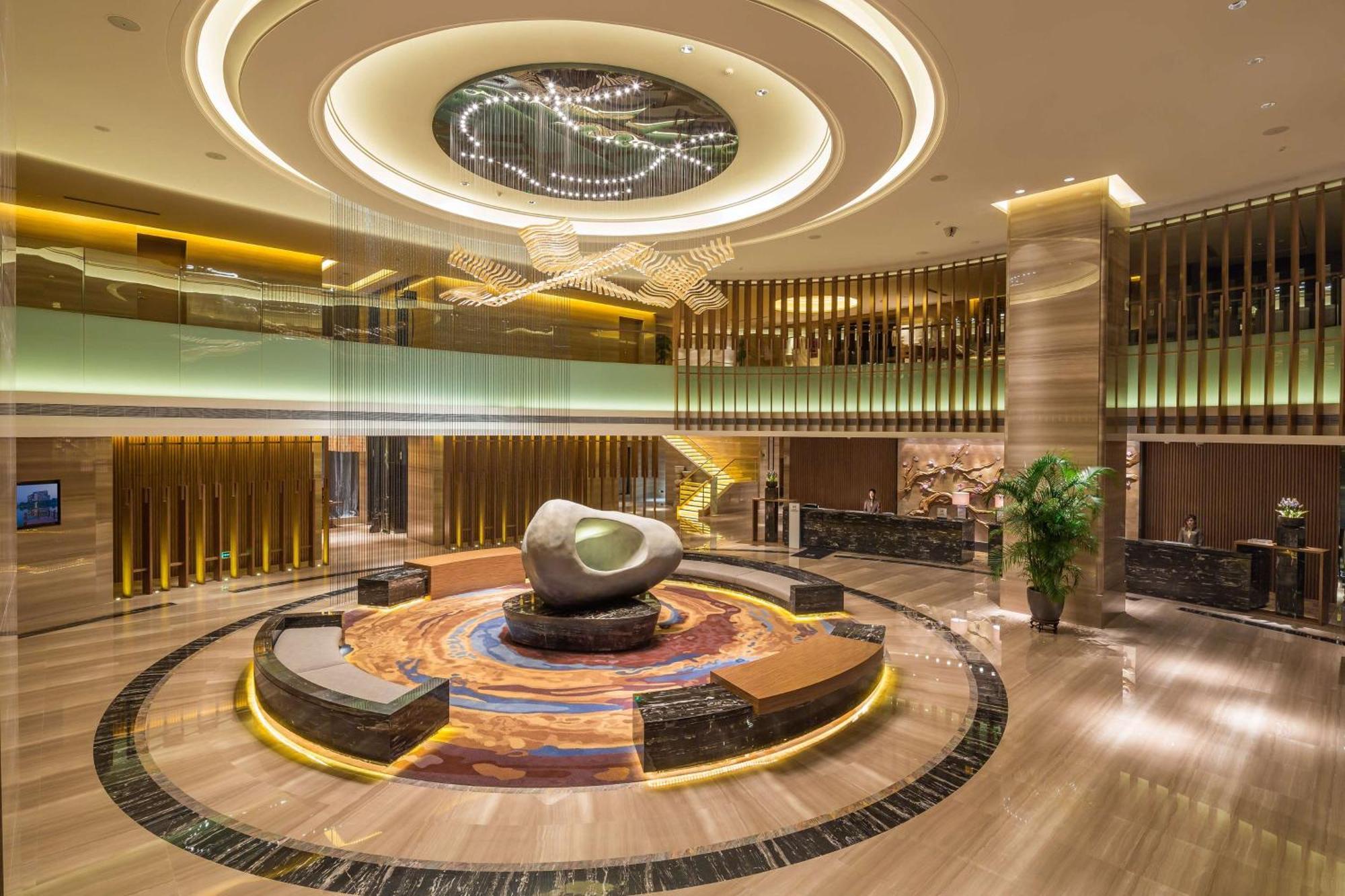 Doubletree By Hilton Guangzhou Science City-Free Shuttle Bus Service During Canton Fair Period Eksteriør billede